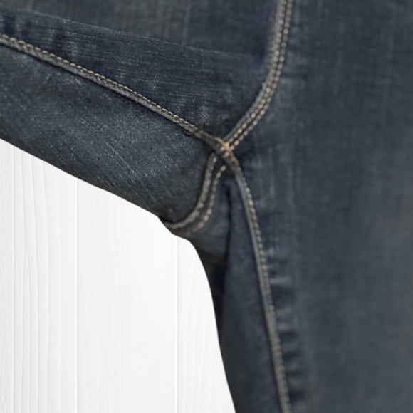 TORRID Bombshell Skinny Jean - Premium Stretch Dark Wash - Picture 7 of 13